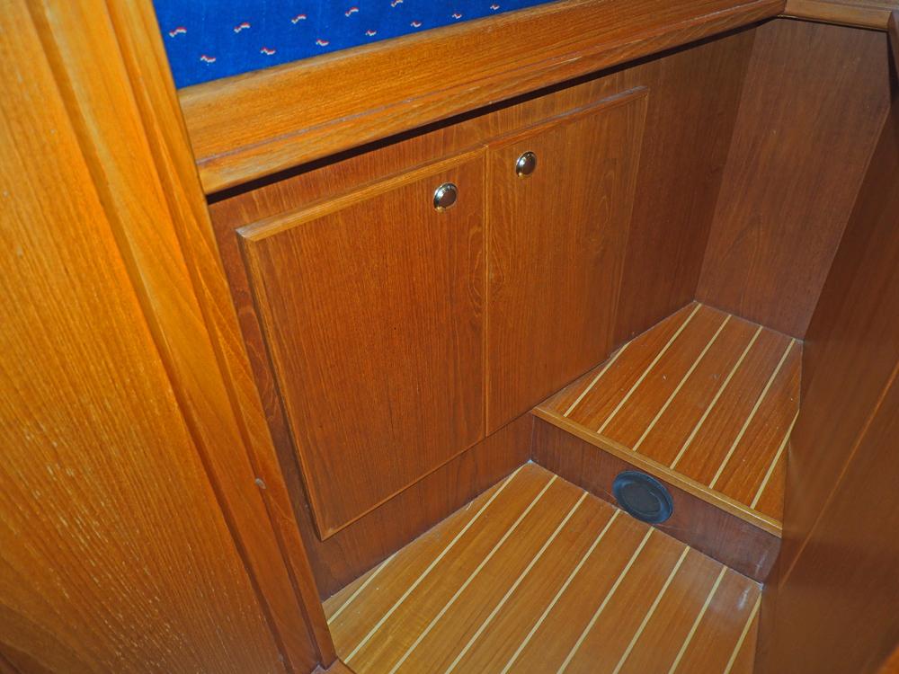 Fore ship, Accommodation